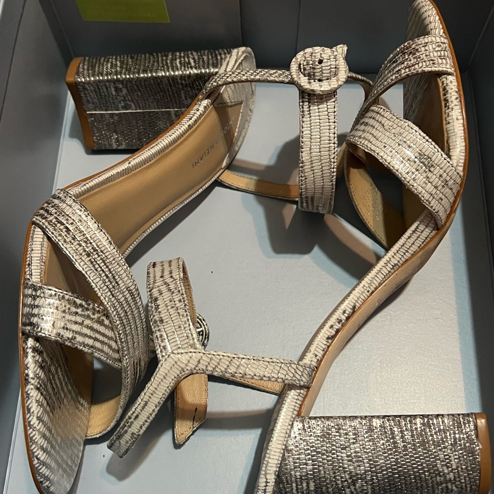 Antonio Melani size 10M silver metallic Geena leather sole heel